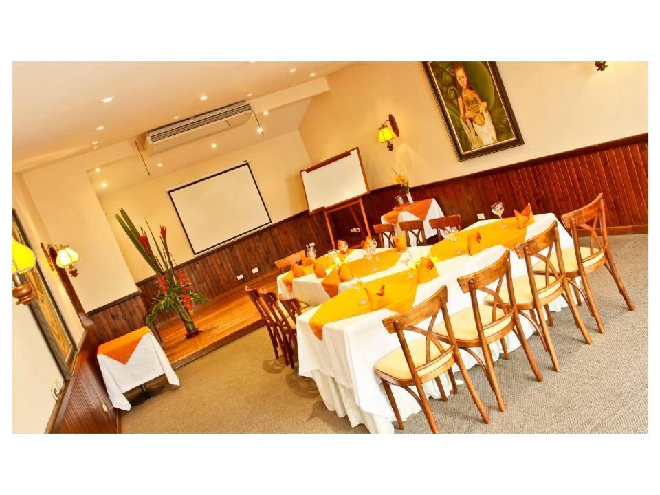 Casona Real Hotel Bogota Bagian luar foto